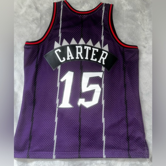 Mitchell & Ness Vince Carter Toronto Raptors 1998/99 Hardwood Classic Jersey - Picture 4 of 4